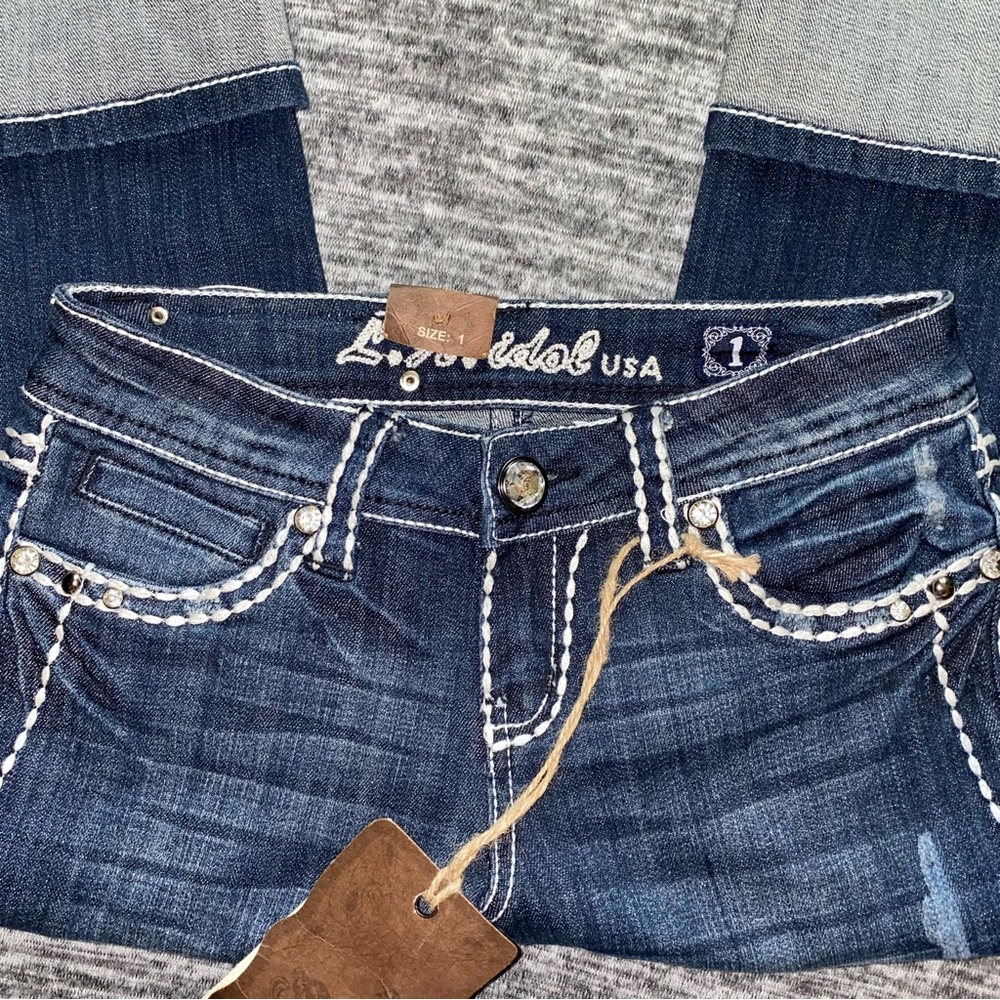🦋 NEW WITH TAGS L.A. idol cropped embellished jeans Size 1 🦋